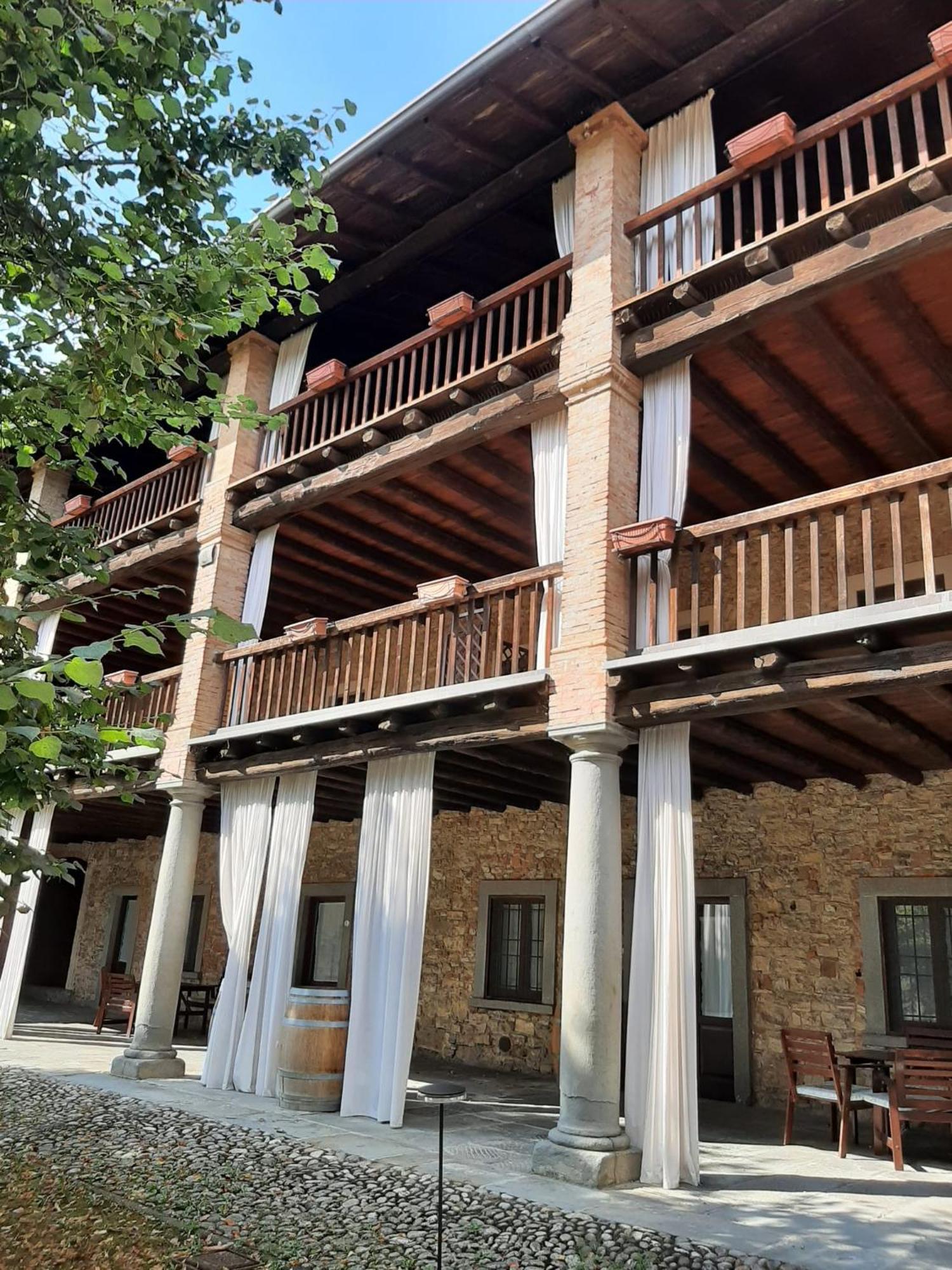 Villa Gradoni Monticelli Brusati ภายนอก รูปภาพ