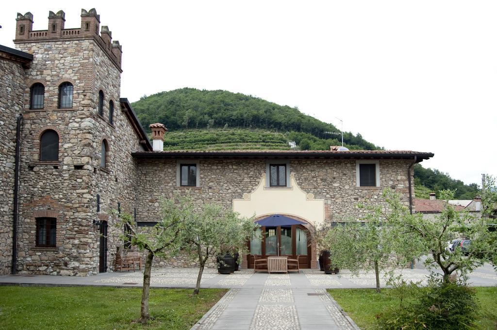 Villa Gradoni Monticelli Brusati ภายนอก รูปภาพ