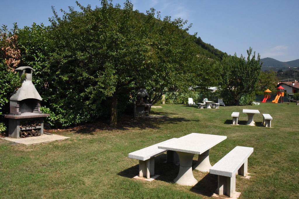 Villa Gradoni Monticelli Brusati ภายนอก รูปภาพ
